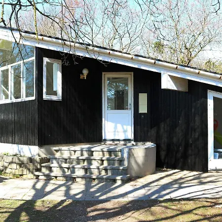 Four-bedroom In Hadsund 4 *