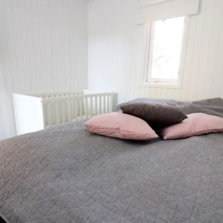 Four-bedroom In Hadsund 4 度假居 Odde